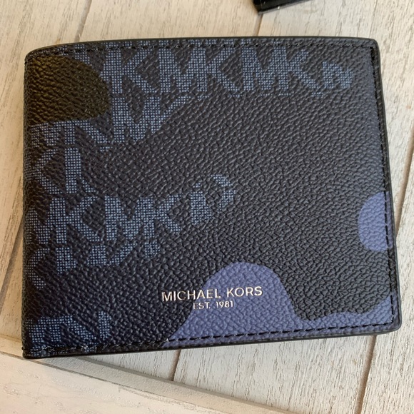 Michael Kors Other - Last one ‼️ New men’s wallet 🧔🏽